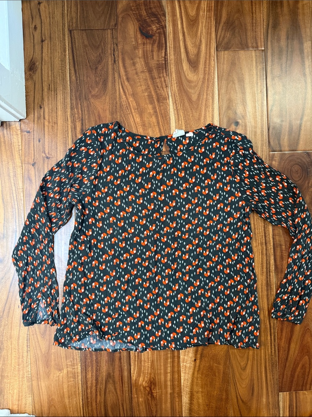 Women's green Long sleeve blouse with cute fox pattern